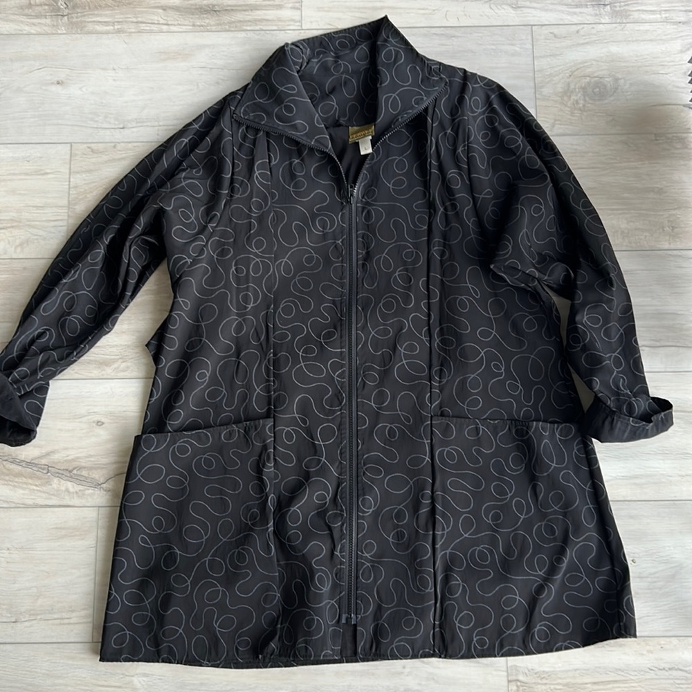 Maralyce Ferree L black raincoat